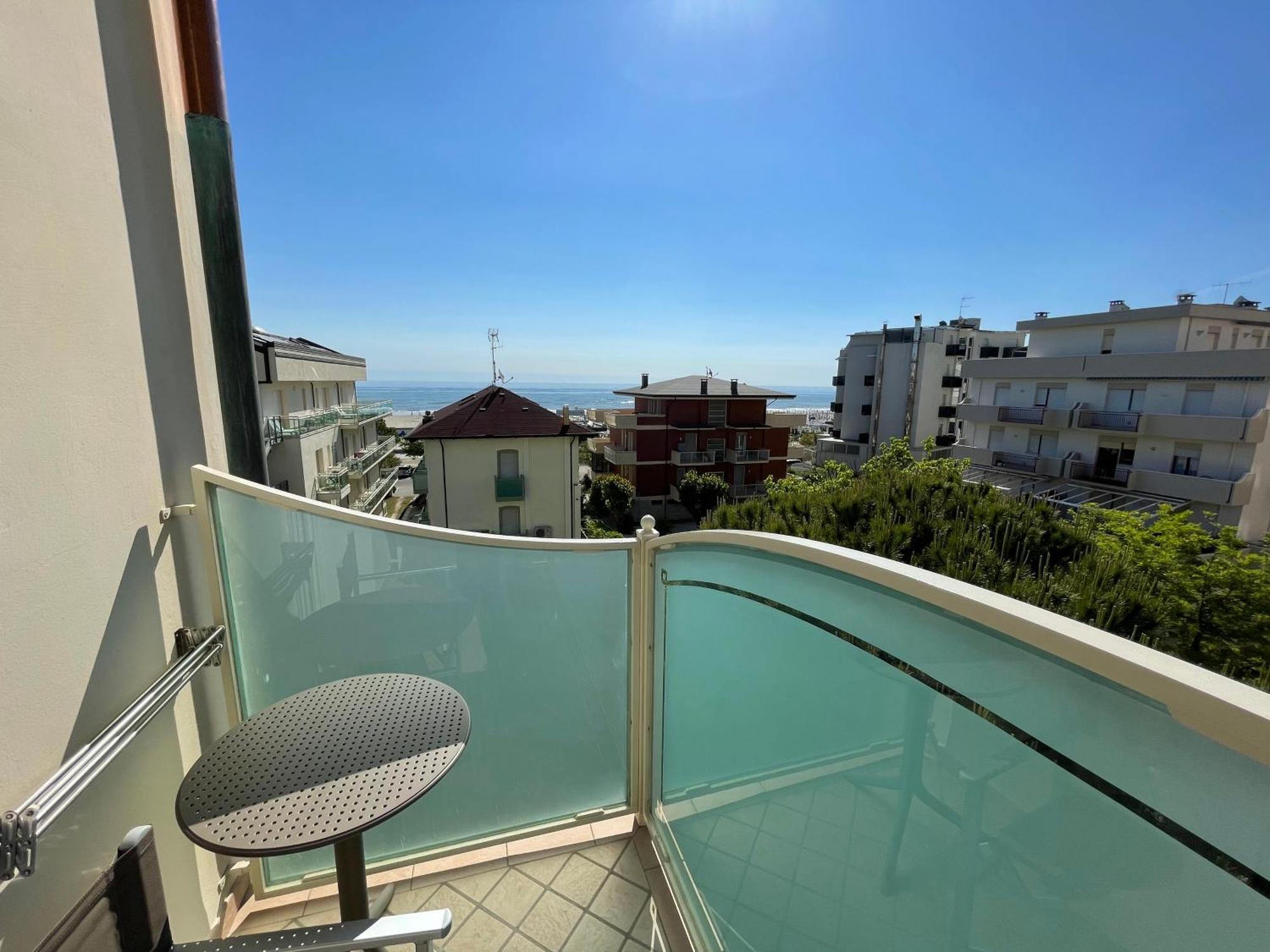 Hotel Alexander Μιλάνο Μαριτίμα Εξωτερικό φωτογραφία