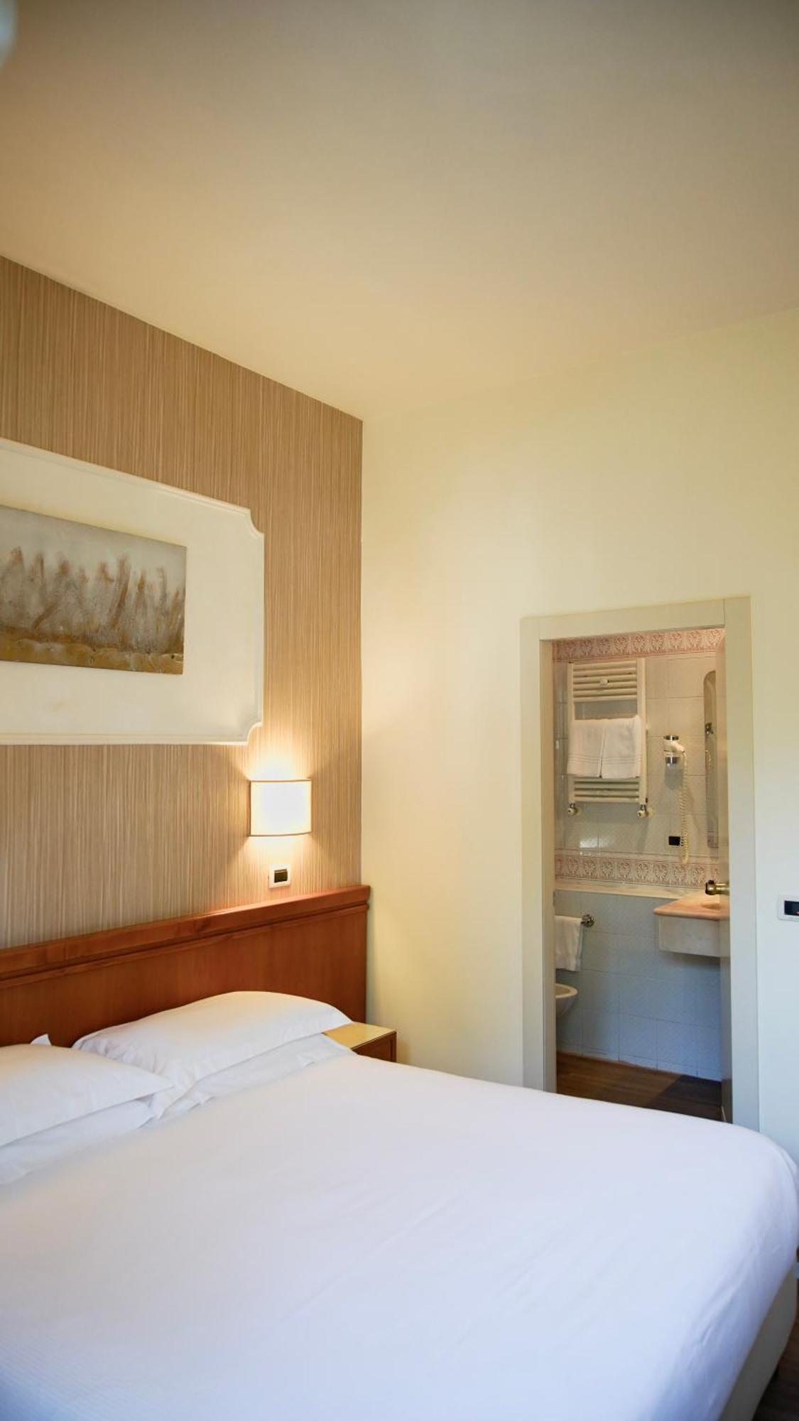 Hotel Alexander Μιλάνο Μαριτίμα Εξωτερικό φωτογραφία