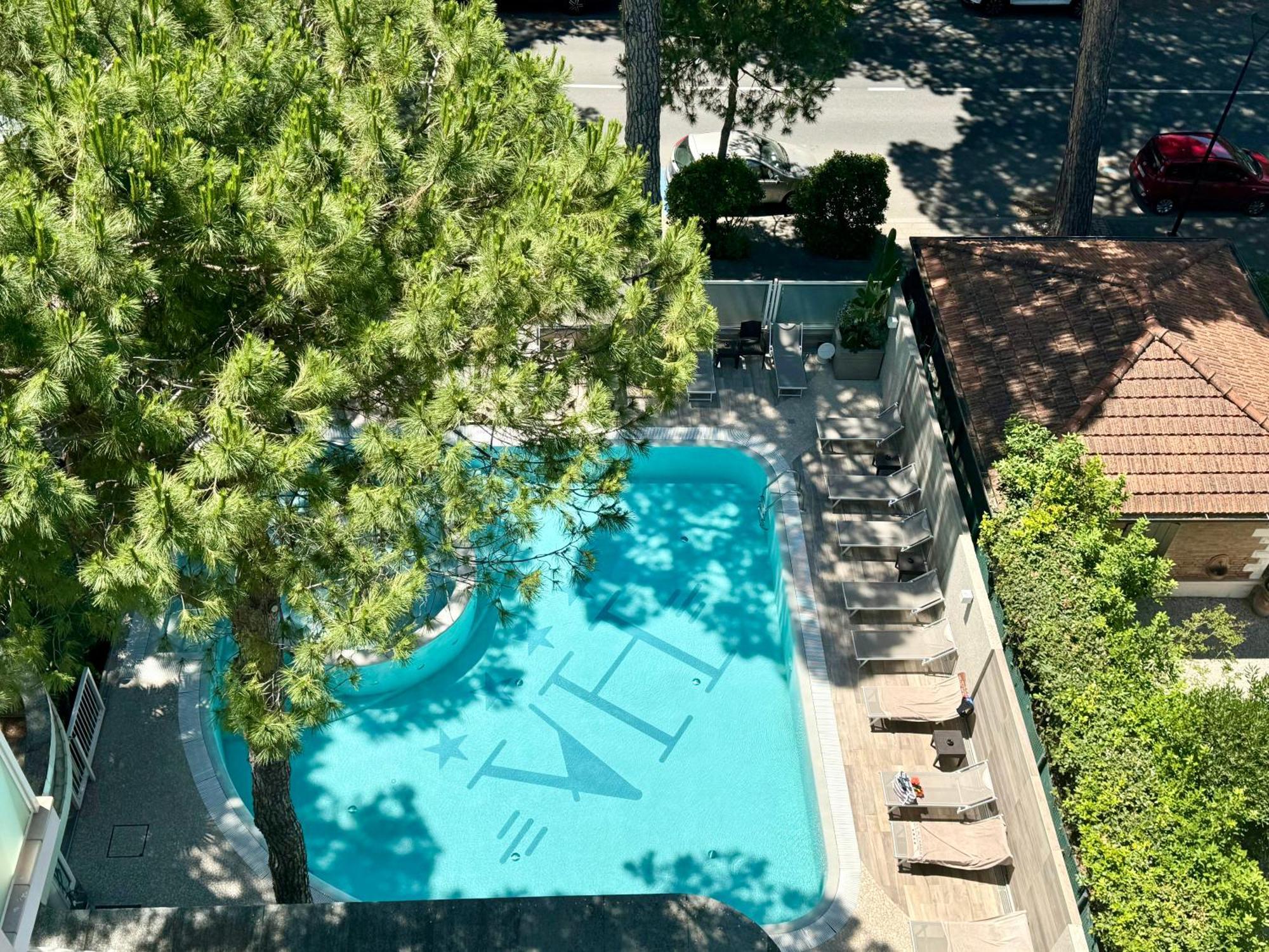 Hotel Alexander Μιλάνο Μαριτίμα Εξωτερικό φωτογραφία