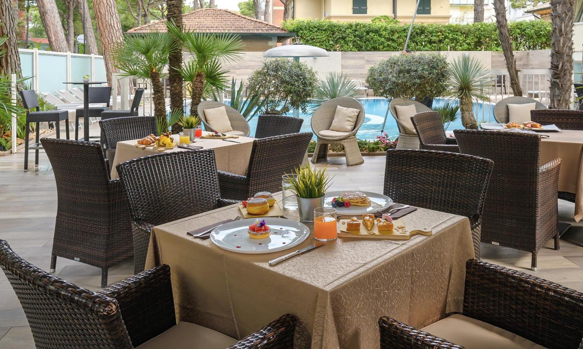 Hotel Alexander Μιλάνο Μαριτίμα Εξωτερικό φωτογραφία