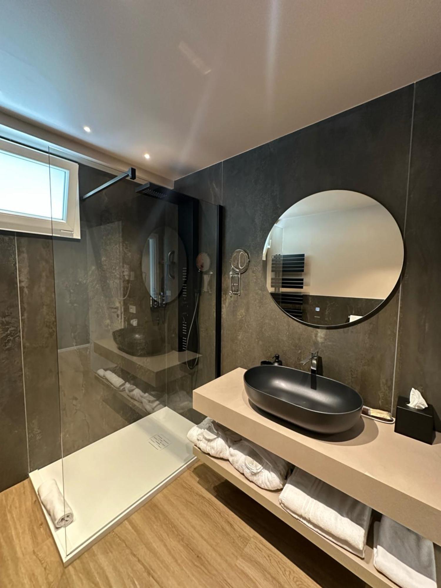 Hotel Alexander Μιλάνο Μαριτίμα Εξωτερικό φωτογραφία