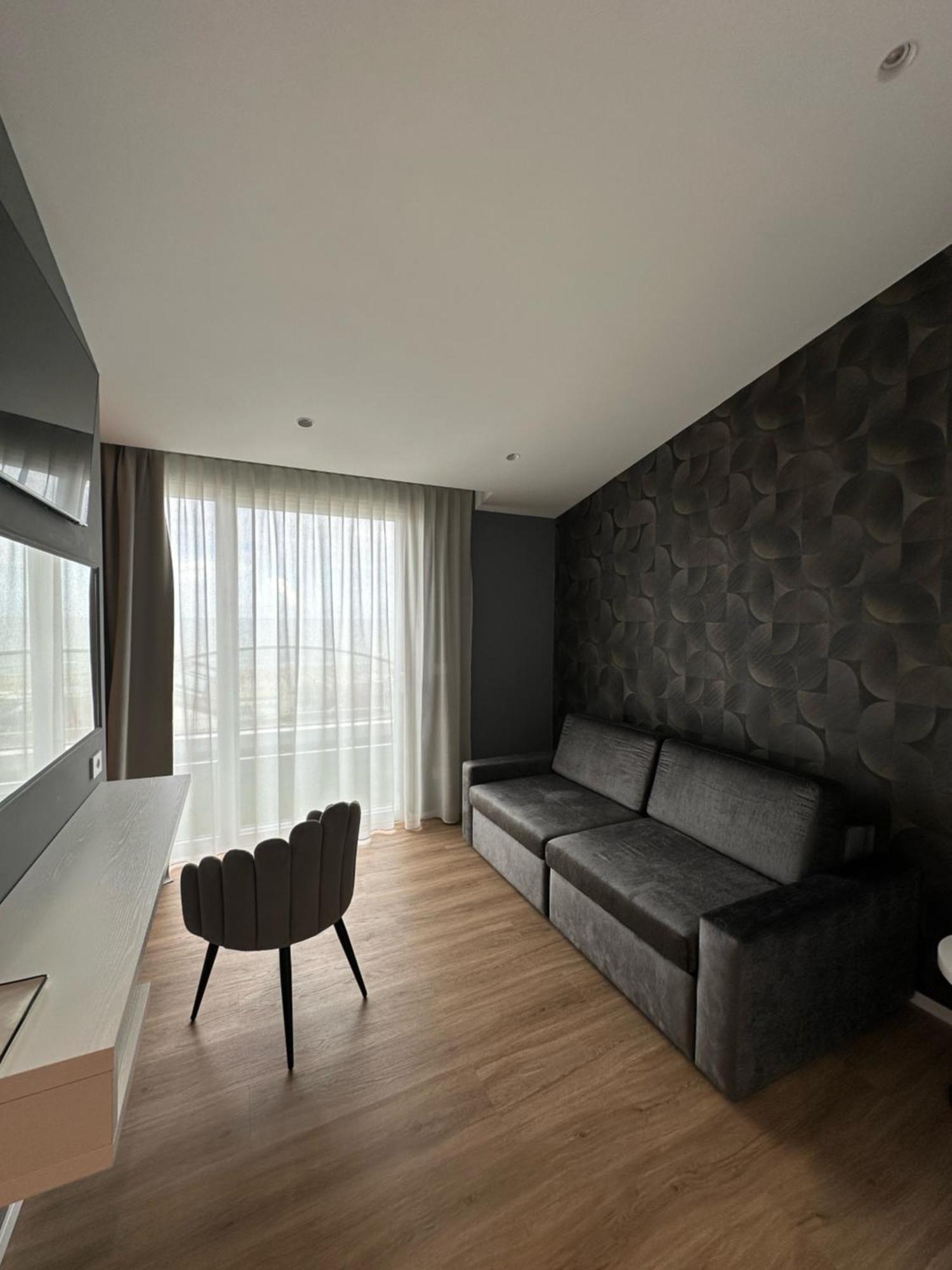 Hotel Alexander Μιλάνο Μαριτίμα Εξωτερικό φωτογραφία
